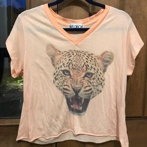 Wild fox V-neck T-shirt